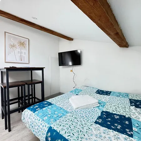 Petit Studio, Fonctionnel 4d Апартаменты *
